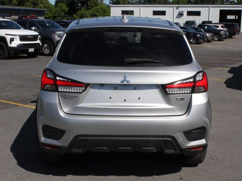 Used 2021 Mitsubishi Outlander Sport ES AWD/4WD image 6