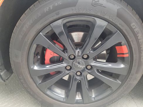 Used 2015 Chrysler 200 Limited w/ Convenience Group FWD image 31