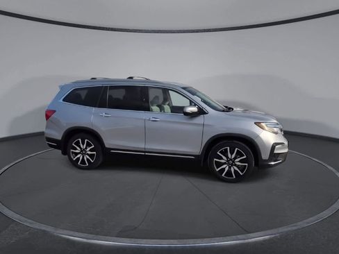 Used 2020 Honda Pilot Touring image 9
