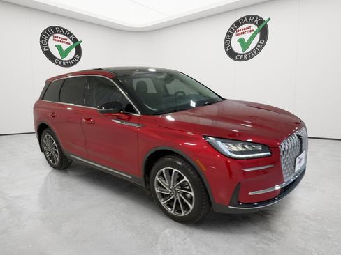 Used 2023 Lincoln Corsair AWD w/ Equipment Group 101A image 9