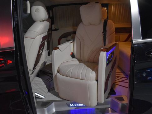 Used 2021 Mercedes-Benz Metris Passenger image 89