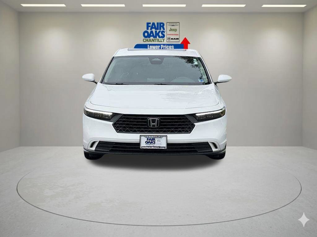 Used 2023 Honda Accord EX image 3