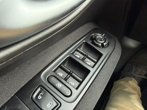 Used 2020 Jeep Renegade Sport w/ Sport Appearance Group AWD/4WD image 30
