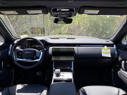 New 2026 Land Rover Range Rover SE AWD/4WD image 18