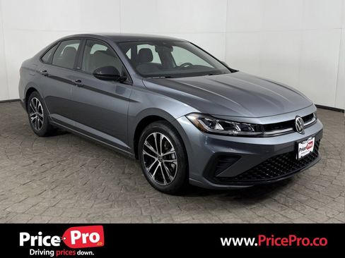Used 2025 Volkswagen Jetta Sport FWD image 1