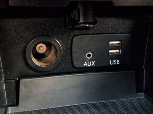 Used 2017 Subaru Outback 2.5i Touring image 16