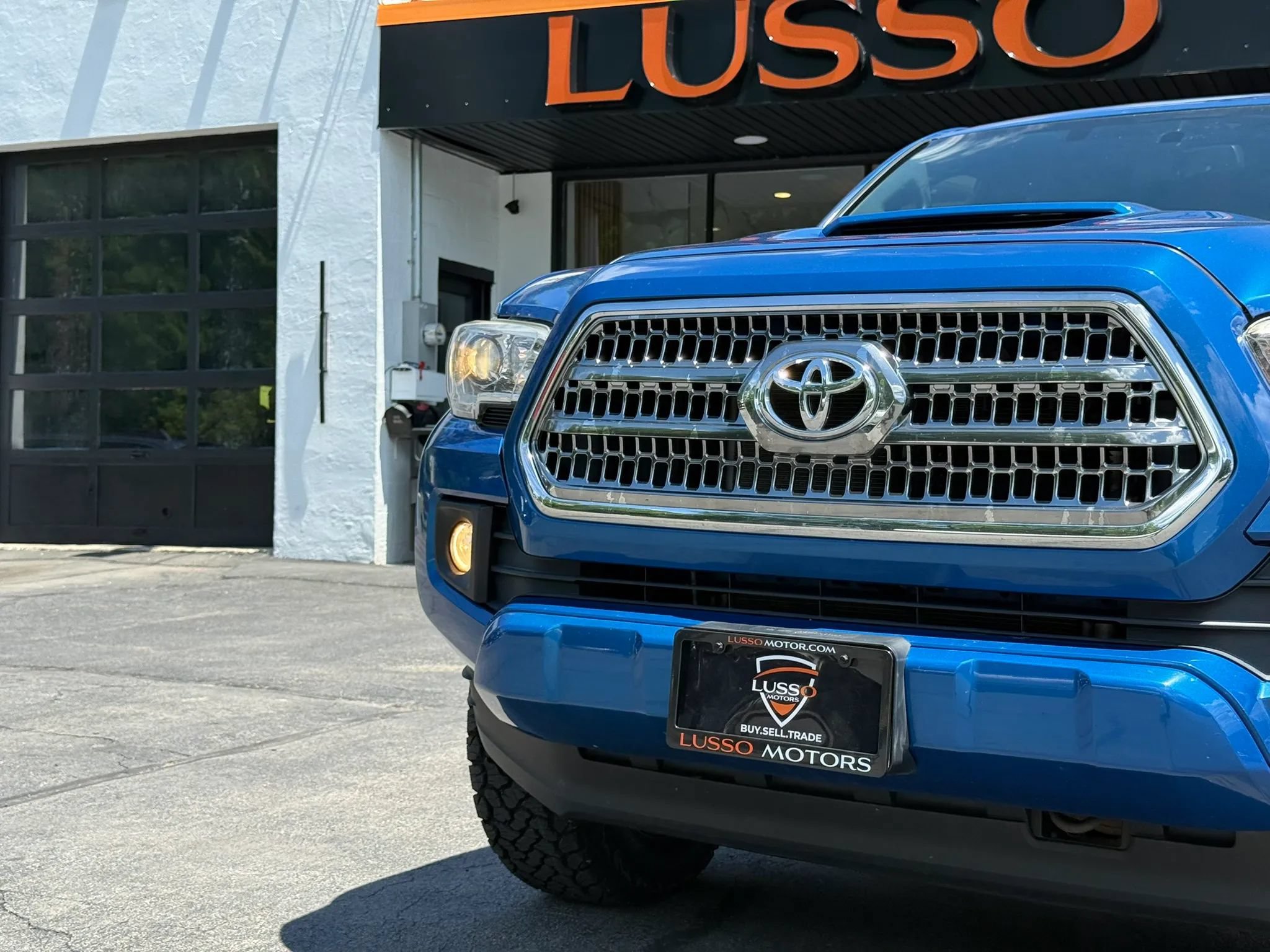 Used 2016 Toyota Tacoma TRD Sport w/ Towing Package AWD/4WD image 30