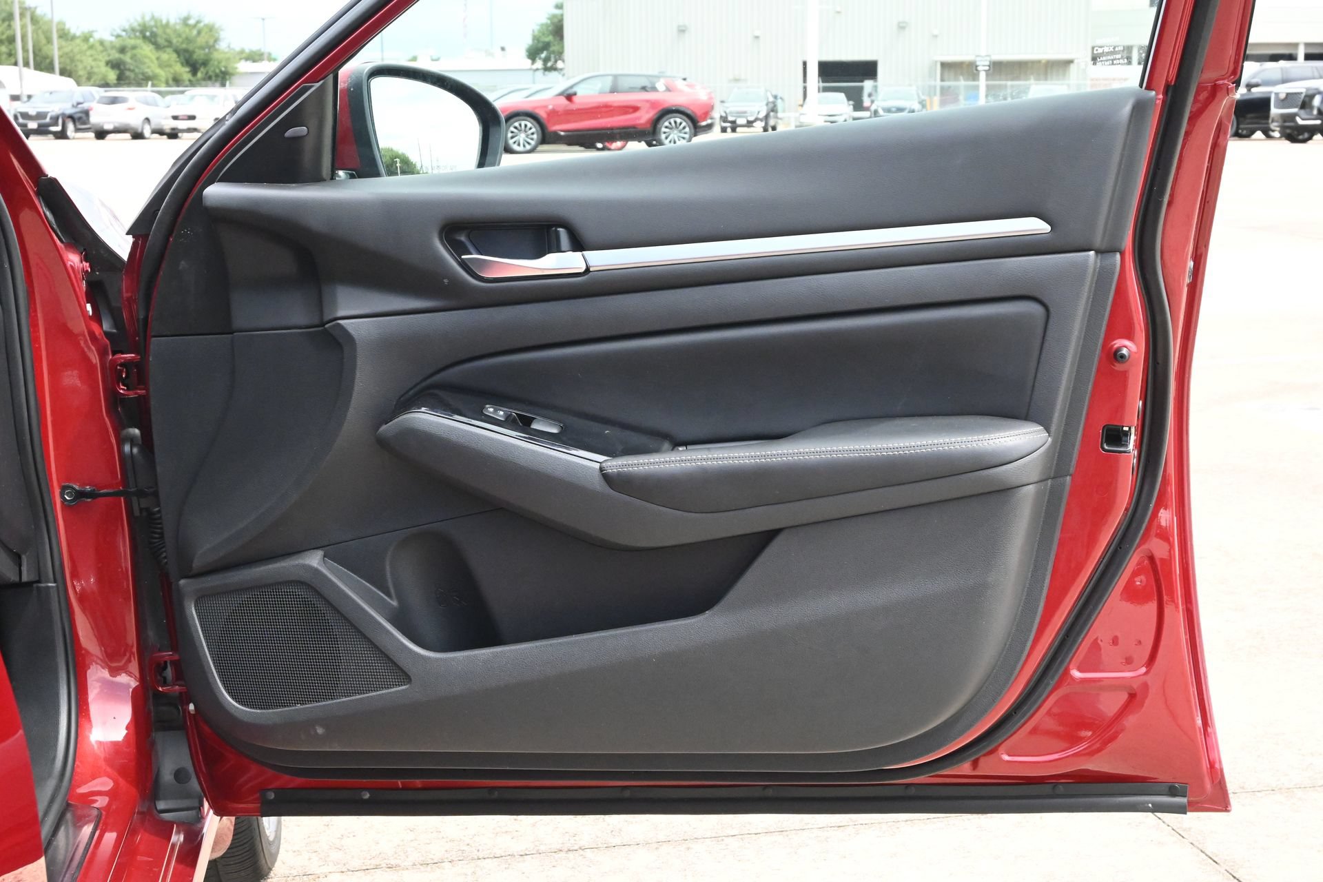 Used 2024 Nissan Altima 2.5 SL AWD/4WD image 26