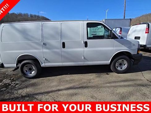 New 2025 Chevrolet Express 2500 w/ Communications Package image 7