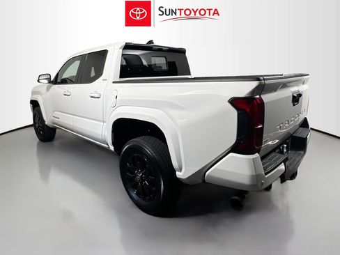 Used 2025 Toyota Tacoma SR5 w/ SR5 Upgrade Package RWD image 6