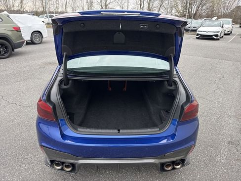 Used 2018 BMW M5 w/ Executive Package image 11