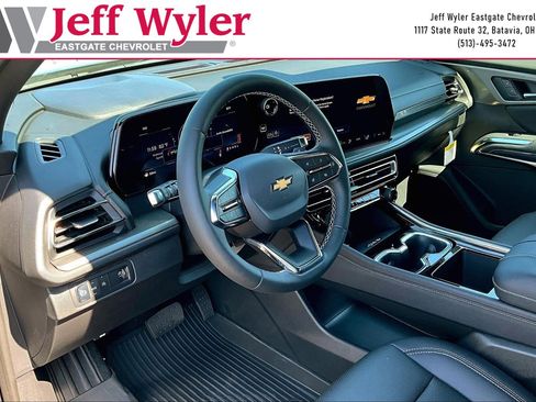 New 2026 Chevrolet Traverse LT w/ Driver Confidence Package FWD image 15