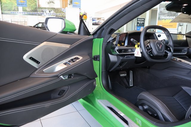 New 2027 Chevrolet Corvette Stingray Convertible w/ Z51 Performance Package RWD image 6