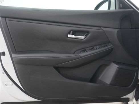 Used 2022 Nissan Sentra SV w/ All-Weather Package image 18