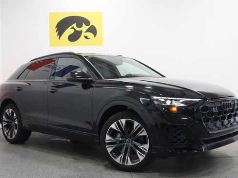 Used 2025 Audi Q8 Premium Plus w/ Premium Plus Package AWD/4WD image 2