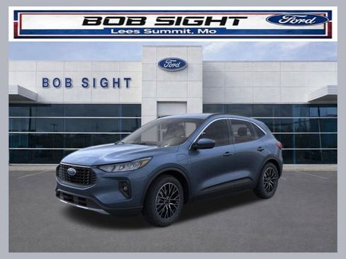 New 2025 Ford Escape SE image 1