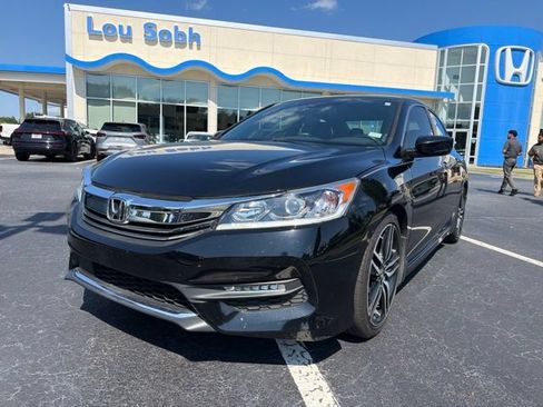 Used 2016 Honda Accord Sport image 2