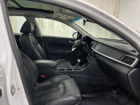 Used 2020 Kia Optima SE FWD image 31