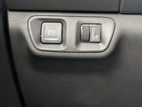 Used 2023 GMC Acadia SLT image 23