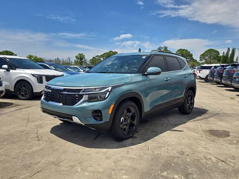 New 2026 Kia Seltos EX FWD image 4