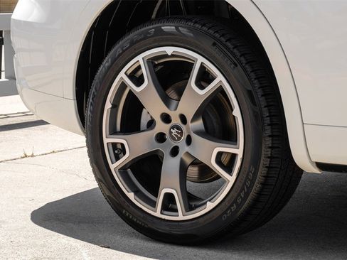 Used 2019 Maserati Levante Base image 64