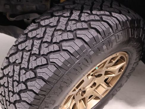 Used 2019 Toyota Tacoma TRD Off-Road AWD/4WD image 42