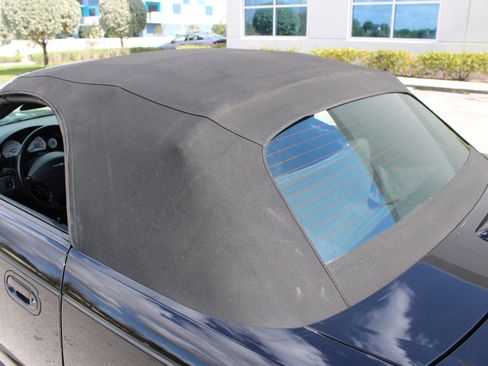 Used 2005 Ford Thunderbird 50th Anniversary image 23