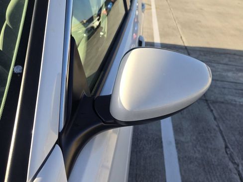 Used 2023 Honda Accord EX image 9