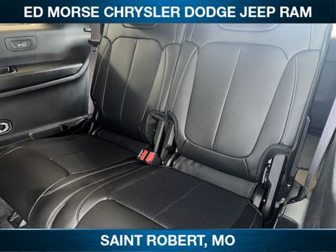 New 2025 Jeep Grand Cherokee L Limited w/ Luxury Tech Group II AWD/4WD image 31