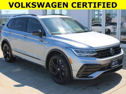 Certified 2023 Volkswagen Tiguan SE R-Line