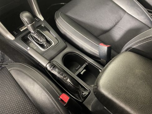 Used 2018 Subaru Forester 2.5i Premium w/ Kicker Audio Upgrade Package AWD/4WD image 28
