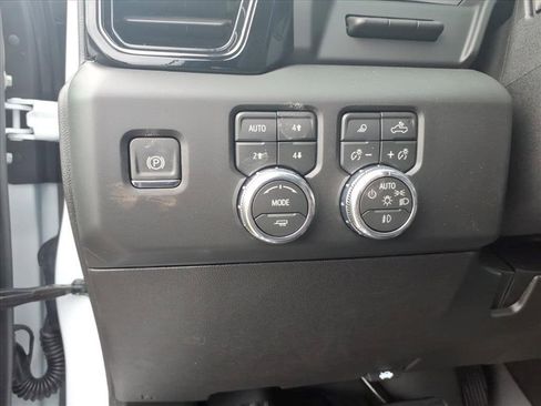 New 2026 GMC Sierra 2500 AT4 w/ AT4 Premium Plus Package image 19