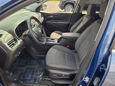 Used 2024 Chevrolet Equinox LT FWD image 23