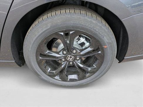 New 2025 Honda Accord SE image 9