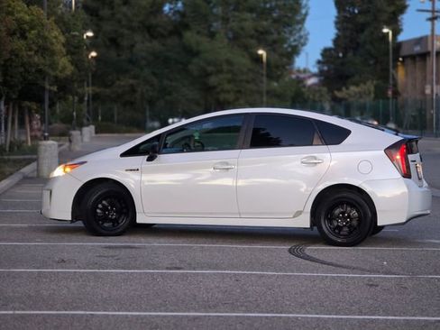 Used 2012 Toyota Prius Three image 18