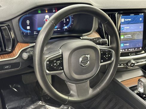 Used 2024 Volvo S60 B5 Plus image 20