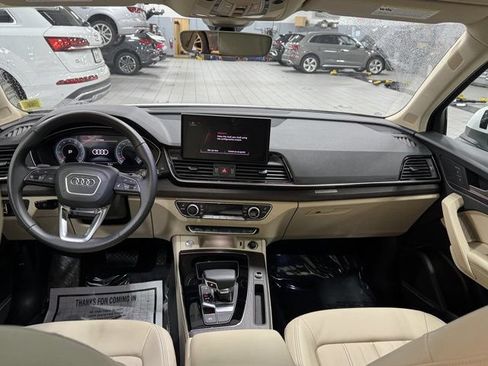 Certified 2022 Audi Q5 2.0T Premium Plus w/ Premium Plus Package AWD/4WD image 13