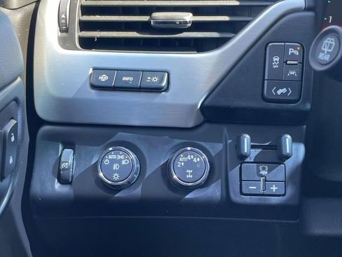 Used 2019 GMC Yukon SLT w/ Graphite Performance Edition image 21