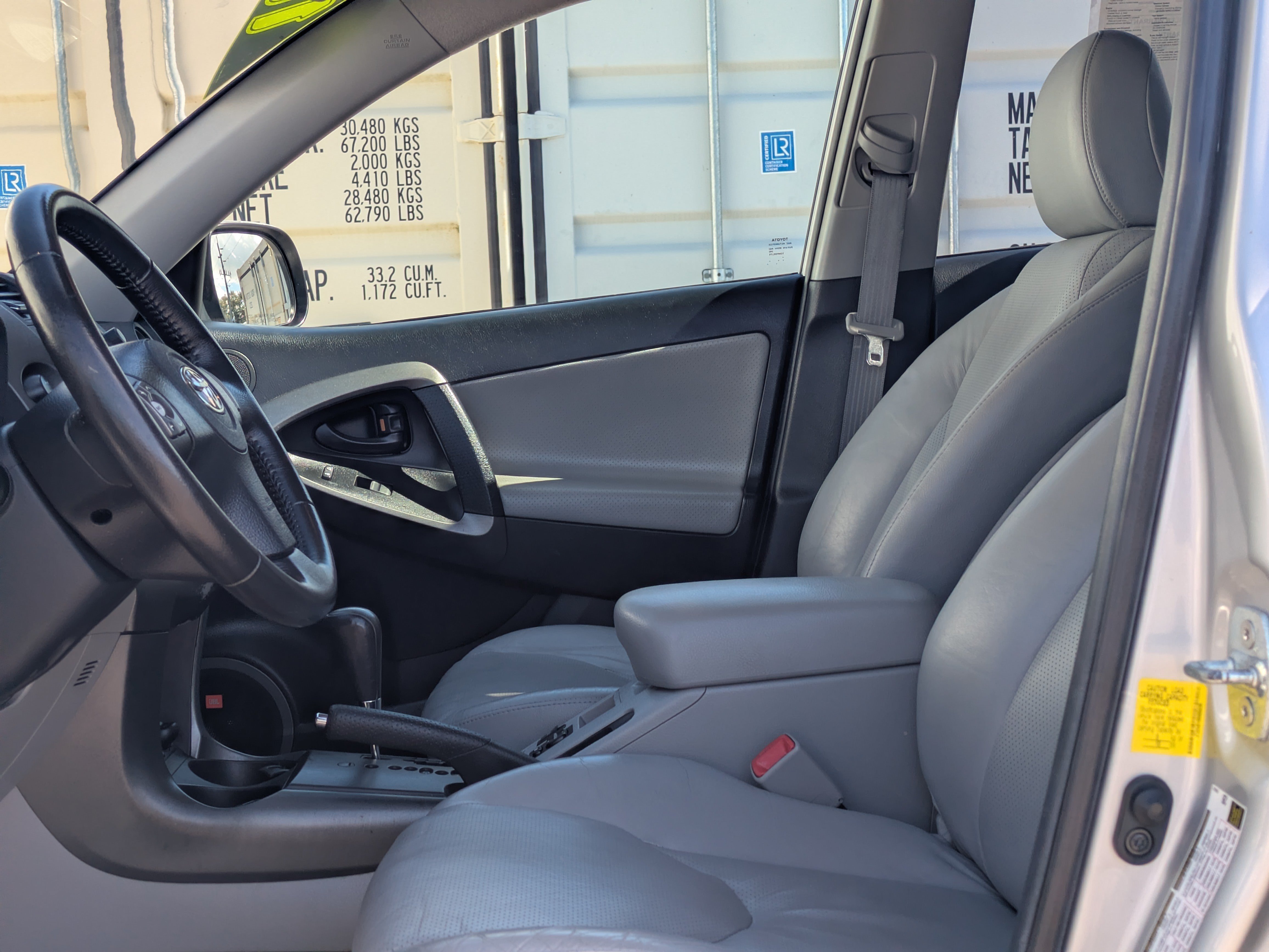 Used 2011 Toyota RAV4 Limited w/ Limited Extra Value Pkg AWD/4WD image 21