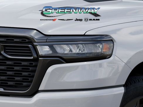 New 2026 RAM 1500 Express AWD/4WD image 10