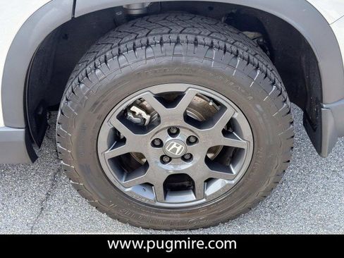 Used 2025 Honda Pilot TrailSport image 19