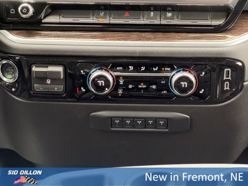 New 2026 GMC Sierra 3500 SLE w/ SLE Convenience Package image 12