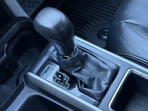 Used 2019 Toyota Tacoma SR5 image 23