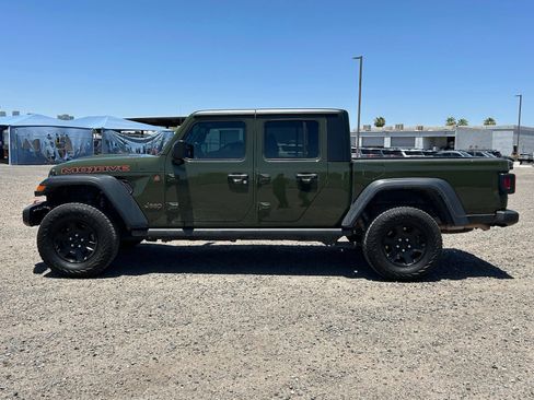 Used 2023 Jeep Gladiator Mojave w/ Trailer Tow Package AWD/4WD image 8