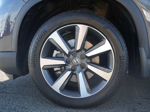 Used 2023 Honda Pilot Elite image 12