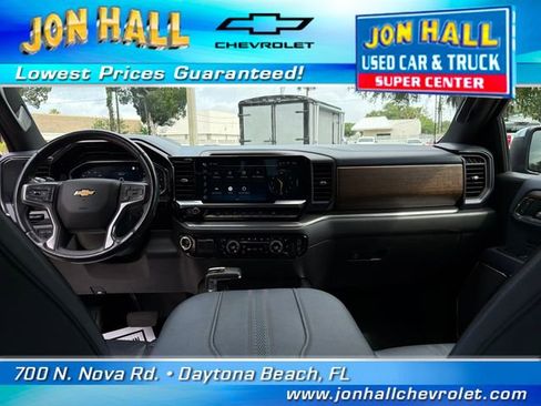 Used 2023 Chevrolet Silverado 1500 High Country w/ Technology Package AWD/4WD image 25