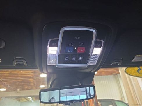 Used 2023 RAM 3500 Limited image 21