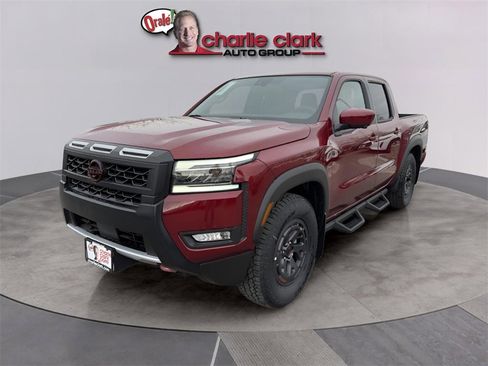 Used 2025 Nissan Frontier Pro-X w/ Pro Convenience Package image 2