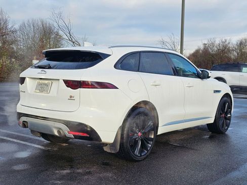 Used 2018 Jaguar F-PACE S image 7