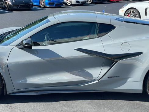 Used 2025 Chevrolet Corvette E-Ray AWD/4WD image 16